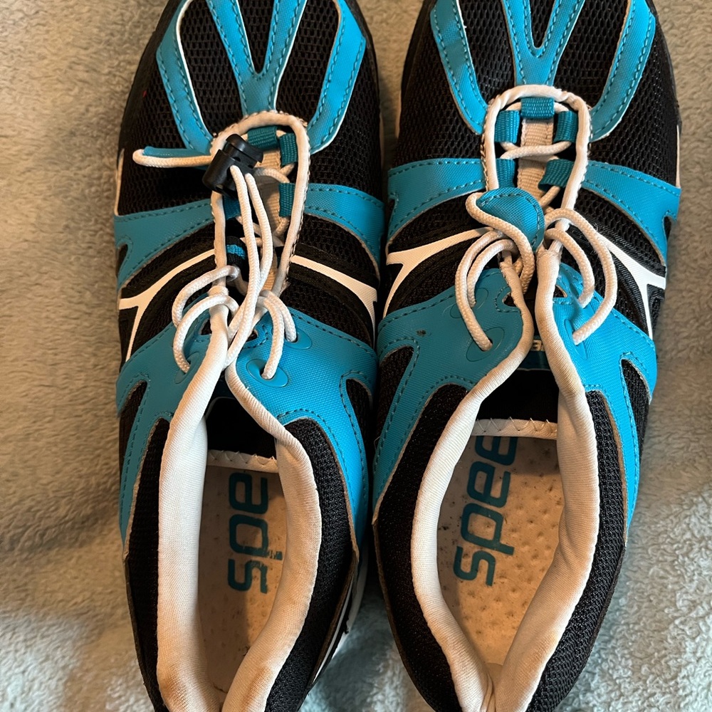 Speedo size 8 great condition